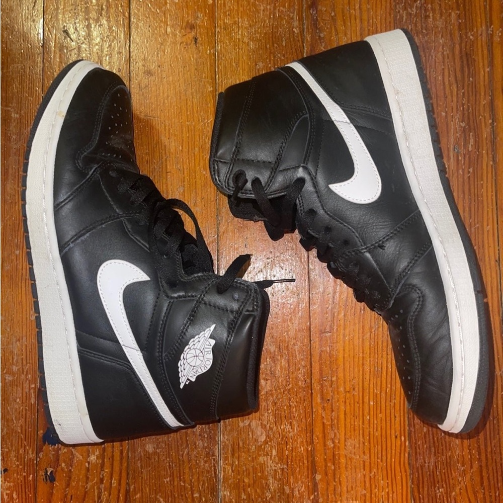 Jordan 1 Retro Yin Yang Black